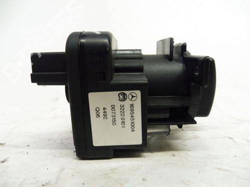 Headlight switch MERCEDES-BENZ A-CLASS (W169) A 180 CDI (169.007, 169.307) | BP24383883I24 
