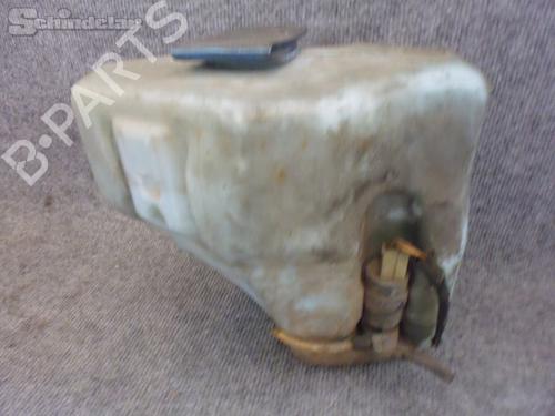 Used Windscreen washer tank VW PASSAT B3/B4 Variant (3A5, 35I) 1.8 (112 hp) 32821578