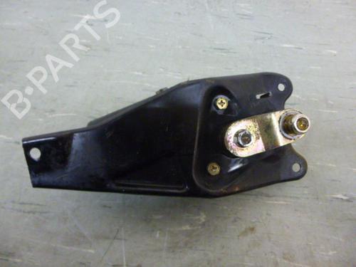 Used Front wiper motor SUZUKI BALENO (EG) 1.3 i 16V (SY413) (85 hp) 32821727