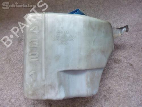 Windscreen washer tank VW PASSAT B3/B4 (3A2, 35I) 1.8 | BP23507196C113 
