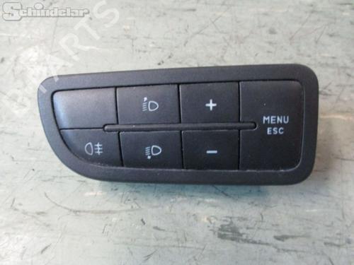 Used Switch FIAT GRANDE PUNTO (199_) 1.4 (199AXB11, 199AXB1A, 199BXB1A, 199AXL1A) (77 hp) 24379578