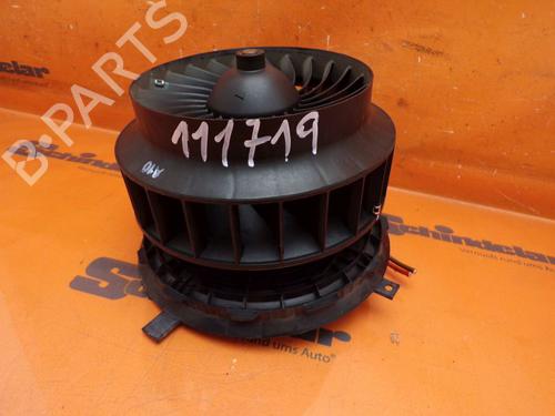 Used Heater blower motor MERCEDES-BENZ C-CLASS (W205) C 300 (205.048) (245 hp) 28005963