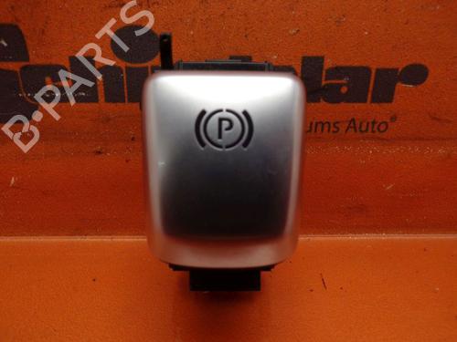 Used Switch MERCEDES-BENZ C-CLASS (W205) C 300 (205.048) (245 hp) 32649302