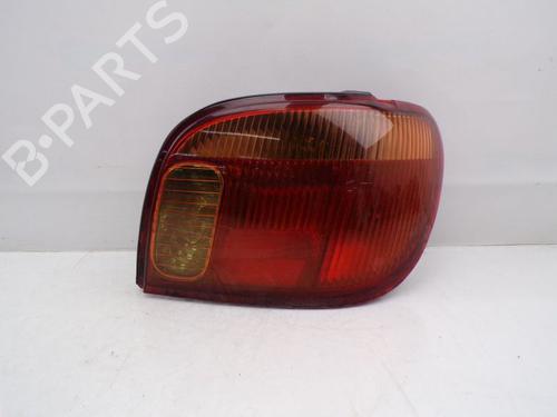 Used Right taillight TOYOTA YARIS (_P1_) 1.0 (SCP10_, SCP10R) (68 hp) 32838940