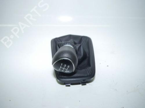 Used Shift knob FORD FOCUS III Turnier 1.0 EcoBoost (100 hp) 24386213