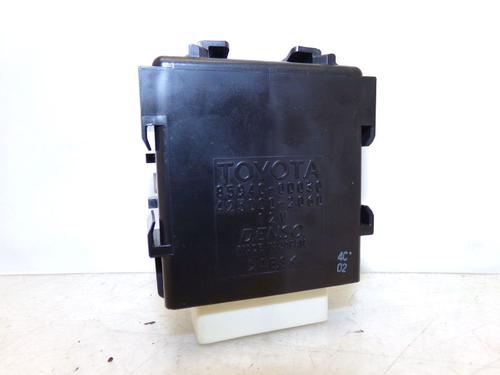 Módulo eletrónico TOYOTA YARIS (_P13_) 1.5 (NSP131_) (112 hp) 32838136