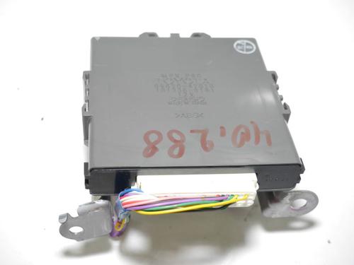 Used Control unit TOYOTA PRIUS Liftback (_W2_) 1.5 Hybrid (NHW20_, NHW20R) (112 hp) 24381054