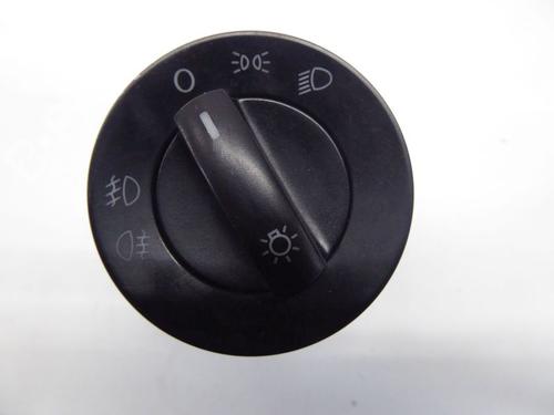 Used Headlight switch VW POLO (9N_, 9A_) 1.4 16V (80 hp) 24386697