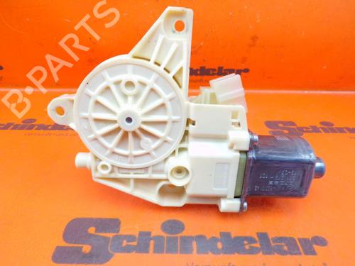 left-front-window-motor-mercedes-benz-e-class-t-model-s212-2009-2010-2011-2012-2013-2014-2015-2016-32643951 main image