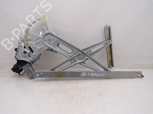Used Front right window mechanism TOYOTA YARIS (_P13_) 1.5 (NSP131_) (112 hp) 29515153