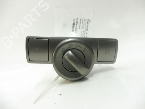 Commande de phare VW PHAETON (3D1, 3D2, 3D3, 3D4, 3D6, 3D7, 3D8, 3D9) 3.0 V6 TDI 4motion (240 hp) 33141275