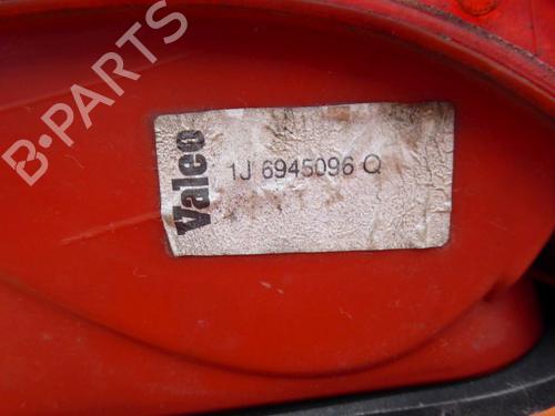 Right taillight VW GOLF IV (1J1) 1.6 | BP29380622C35 