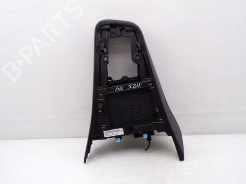 Middle console RENAULT ARKANA I (LCM_, LDN_) 1.3 TCe 140 (LDN0) | BP31076992I22 
