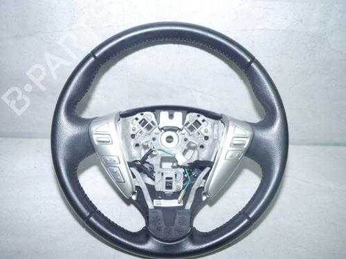 Used Steering wheel NISSAN NOTE (E12) 1.2 (80 hp) 24387604