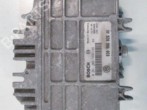 Used Engine control unit (ECU) VW POLO III (6N1) 45 1.0 (45 hp) 24379714