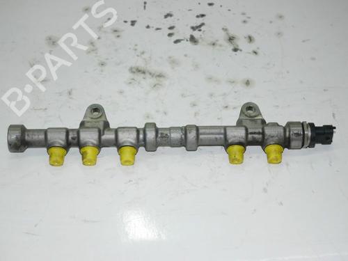 Used Injection rail OPEL MERIVA B MPV (S10) 1.3 CDTI (75) (75 hp) 32825134