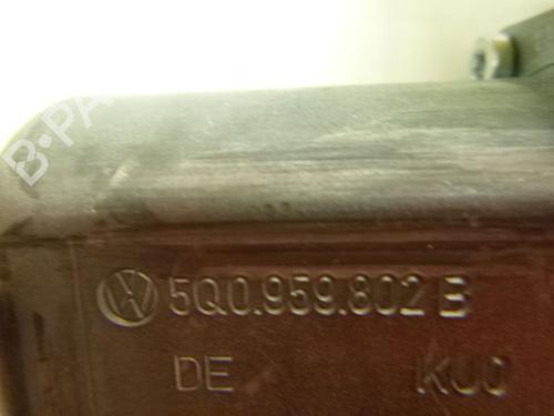 Left front window motor AUDI A3 (8V1, 8VK) 1.6 TDI | BP32640020E21