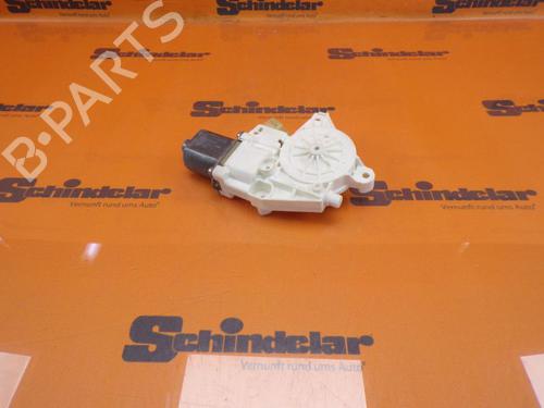 Right front window motor MERCEDES-BENZ C-CLASS (W204) C 200 Kompressor (204.041) | BP24392912E20 