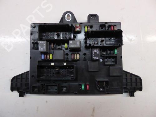 Used Fuse box OPEL ASTRA J (P10) 1.4 (68) (100 hp) 32637769