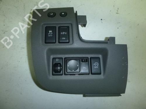 Used Switch NISSAN MICRA IV (K13K, K13KK) 1.2 (80 hp) 32826739