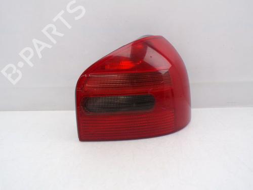 Højre baglygte AUDI A3 (8L1) 1.6 (101 hp) 32841002