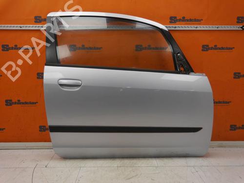 Used Right front door MITSUBISHI COLT VI (Z3_A, Z2_A) 1.3 (Z21A) (95 hp) 24413452