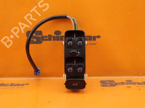 Used Switch MERCEDES-BENZ C-CLASS (W203) C 200 Kompressor (203.045) (163 hp) 32834551