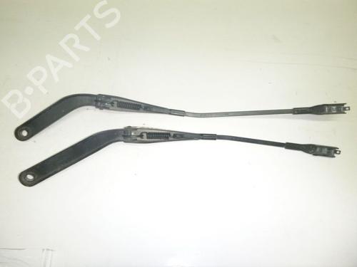 Front windshield wiper arm BMW 1 (E87) 116 i | BP24385672C143 