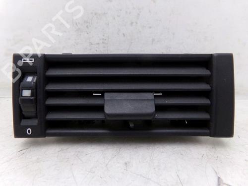 Used Air vent MERCEDES-BENZ E-CLASS T-Model (S124) E 200 T (124.079) (136 hp) 33155980