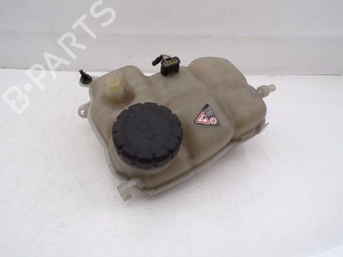 Used Expansion tank MERCEDES-BENZ CLA Shooting Brake (X118) CLA 180 (118.684) (136 hp) 31691850
