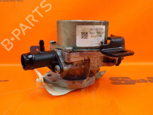 Used Vacuum pump DACIA DOKKER MPV (KE_) 1.5 dCi / Blue dCi 75 (KEAJ, KEAH, KEJW) (75 hp) 32641260