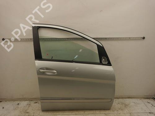 Used Right front door MERCEDES-BENZ B-CLASS Sports Tourer (W245) B 180 (245.232) (116 hp) 31077026