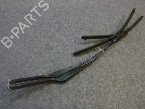 Used Front windshield wiper arm Front windshield wiper arm BMW 1 (E87) 118 i (143 hp) 33138805 33138805