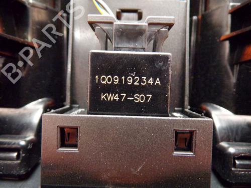 Air vent VW EOS (1F7, 1F8) 2.0 TDI | BP32649449I21 