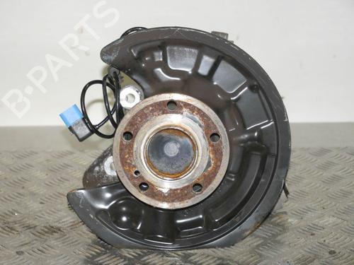Højre hjullejehus spindel MERCEDES-BENZ B-CLASS Sports Tourer (W246, W242) B 180 CDI / d (246.212) (109 hp) 32828174