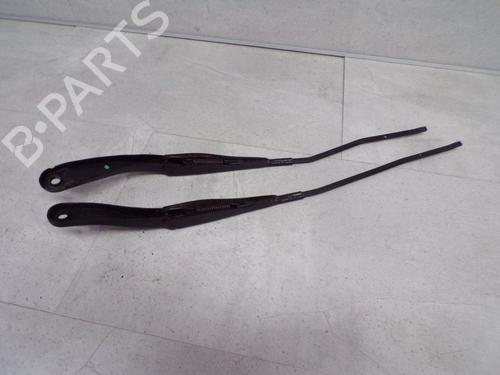 Front windshield wiper arm DACIA DUSTER (HM_) 1.6 SCe 115 (HMM1) | BP32640145C143