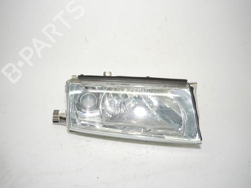Used Right headlight SKODA OCTAVIA I Combi (1U5) 1.9 TDI (110 hp) 33139673