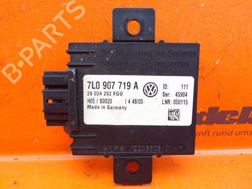 Used Control unit PORSCHE CAYENNE (9PA) 3.2 (250 hp) 32644012