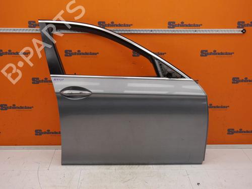Used Right front door BMW 5 Touring (F11) 520 d (184 hp) 24411915