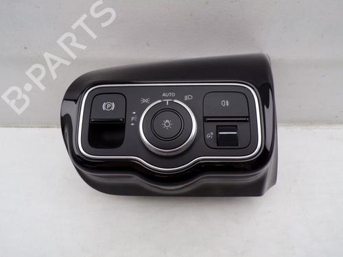 Forlygtekontakt MERCEDES-BENZ CLA Shooting Brake (X118) CLA 180 (118.684) (136 hp) 32652650