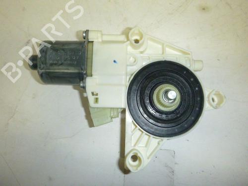 right-front-window-motor-mercedes-benz-e-class-w212-2009-2010-2011-2012-2013-2014-2015-2016-32826135 main image