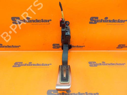 pedal-audi-q5-8rb-2008-2009-2010-2011-2012-2013-2014-2015-2016-2017-2018-2019-32831407 main image