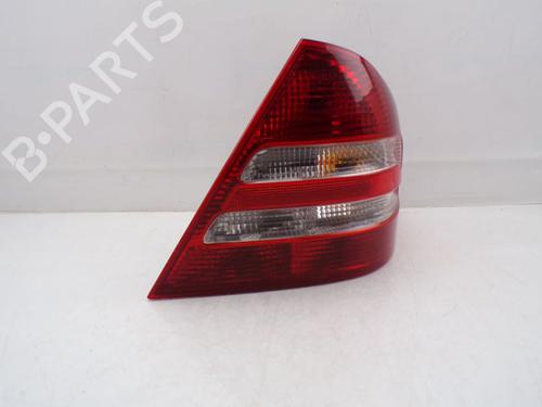Right taillight MERCEDES-BENZ C-CLASS (W203) C 200 Kompressor (203.042) | BP30797326C35