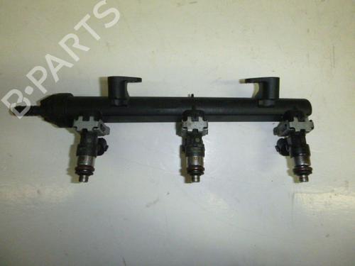 Used Injection rail VW UP! (121, 122, BL1, BL2, BL3, 123) 1.0 (60 hp) 32637854