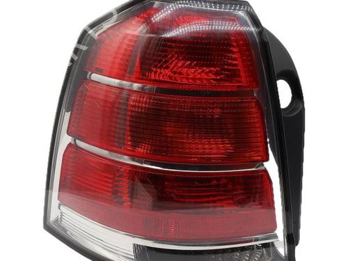 Used Reverse light Reverse light OPEL ZAFIRA / ZAFIRA FAMILY B (A05) 2.2 (M75) (150 hp) 38001469 38001469