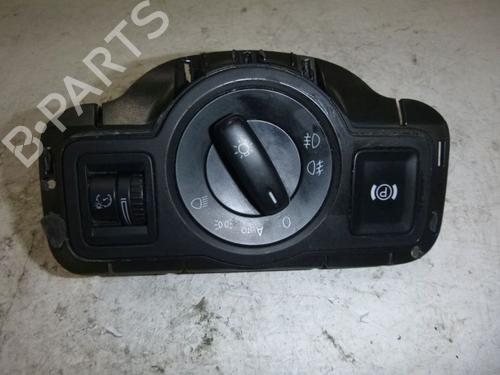 Used Headlight switch VW PASSAT B6 Variant (3C5) 2.0 TDI 16V (140 hp) 32823241