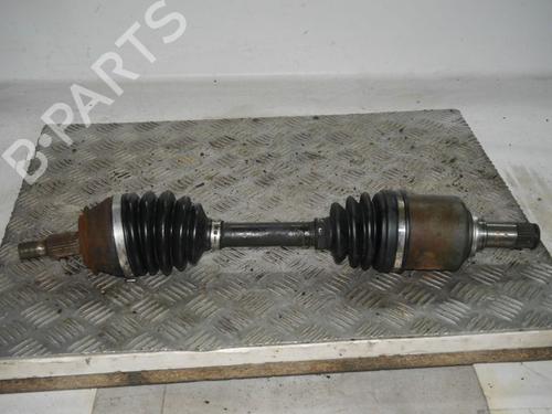 Drivaksel fortil venstre Drivaksel fortil venstre MERCEDES-BENZ B-CLASS Sports Tourer (W245) B 180 CDI (245.207) (109 hp) 33696204 33696204