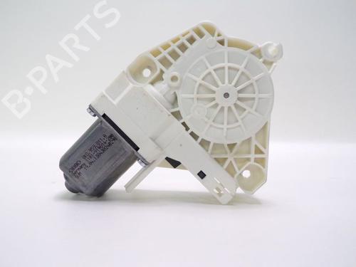 Used Left rear window motor AUDI Q5 (8RB) 3.0 TFSI quattro (272 hp) 24389032