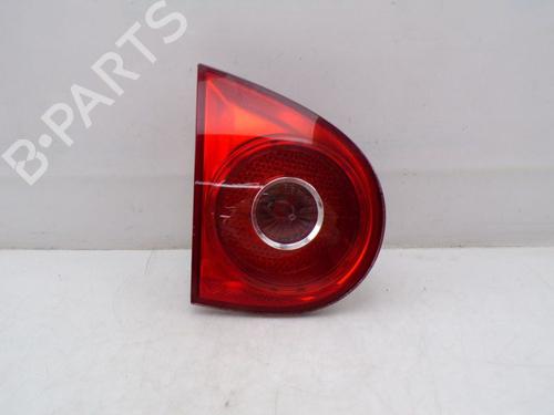 Feu de coffre gauche VW GOLF V (1K1) 1.6 (102 hp) 32839898