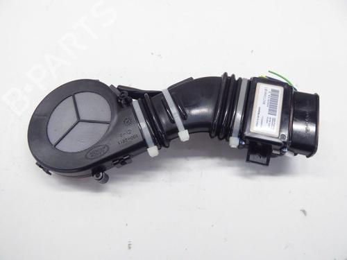 other-jaguar-f-pace-x761-2015-32827737 main image